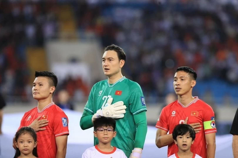 Thủ môn Đặng Văn Lâm sắp gia nhập CLB hạng Nhất? Thủ môn Đặng Văn Lâm sắp gia nhập CLB hạng Nhất?