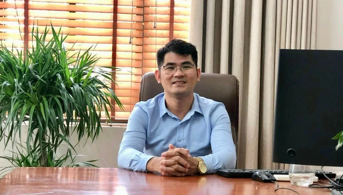 TS. Cù Văn Trung TS. Cù Văn Trung