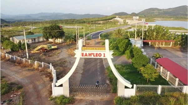 Công trình thủy lợi hồ chứa nước Ea H'Leo, tỉnh Đắk Lắk. (Nguồn: Tạp chí Công thương) Công trình thủy lợi hồ chứa nước Ea H'Leo, tỉnh Đắk Lắk. (Nguồn: Tạp chí Công thương)