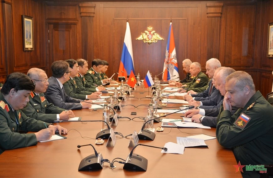 Bộ trưởng Quốc phòng Phan Văn Giang hội đàm với Bộ trưởng Quốc phòng Liên bang Nga Andrey Removich Belousov Bộ trưởng Quốc phòng Phan Văn Giang hội đàm với Bộ trưởng Quốc phòng Liên bang Nga Andrey Removich Belousov