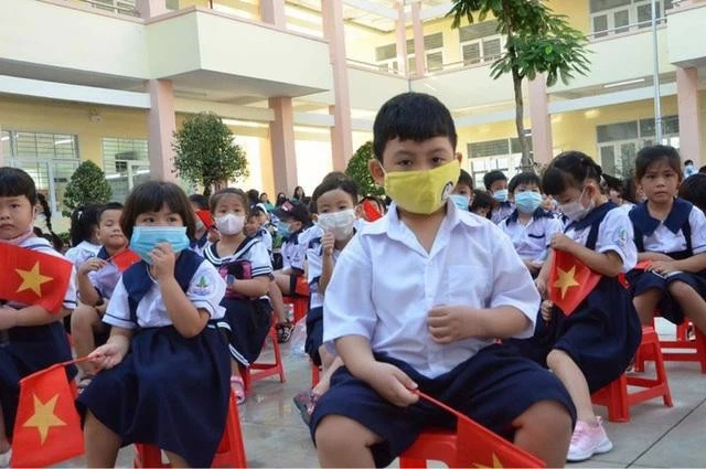 Mức học phí năm học 2024-2025 với học sinh tại TP. Hồ Chí Minh Mức học phí năm học 2024-2025 với học sinh tại TP. Hồ Chí Minh