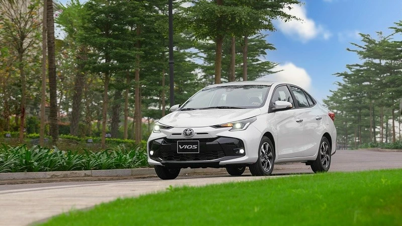 Top 5 xe sedan giá rẻ bán chạy nhất tháng 7/2024: Toyota Vios lấy lại ngôi vương Top 5 xe sedan giá rẻ bán chạy nhất tháng 7/2024: Toyota Vios lấy lại ngôi vương