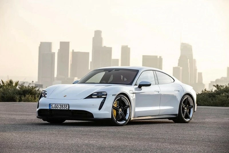 Có tổng cộng 95 chiếc Porsche Taycan thuộc diện ảnh hưởng Có tổng cộng 95 chiếc Porsche Taycan thuộc diện ảnh hưởng