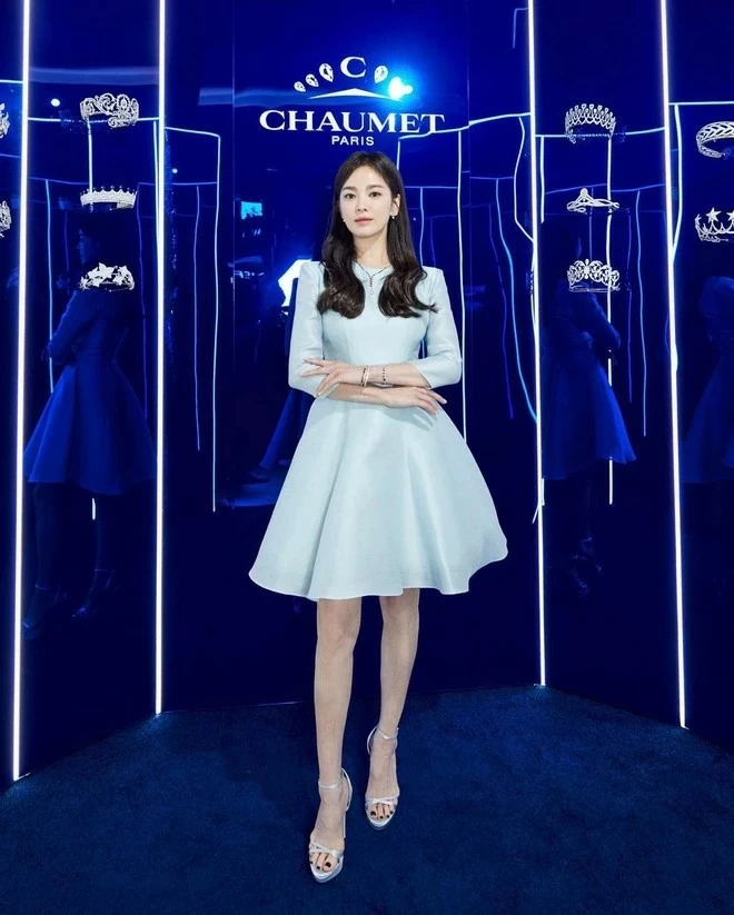 Nhan sắc khác lạ của Song Hye Kyo Nhan sắc khác lạ của Song Hye Kyo