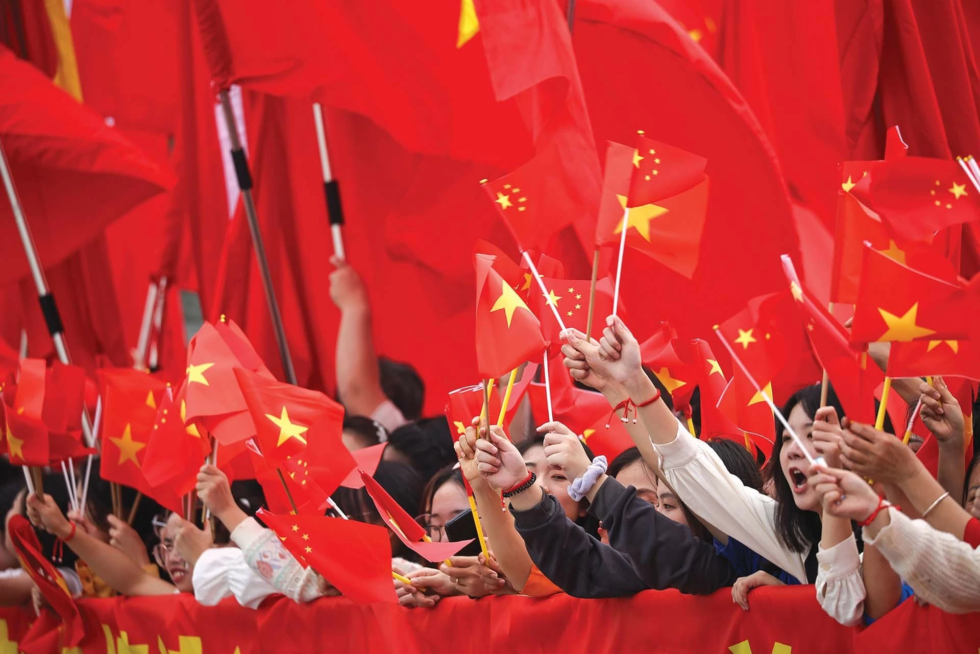 Thủ tướng Trung Quốc Lý Cường thăm Việt Nam: Củng cố tin cậy chính trị, đưa hợp tác thực chất đi vào chiều sâu Thủ tướng Trung Quốc Lý Cường thăm Việt Nam: Củng cố tin cậy chính trị, đưa hợp tác thực chất đi vào chiều sâu