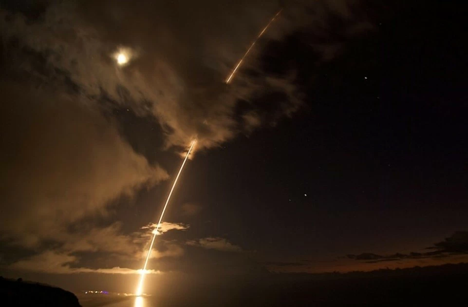 Cuộc chiến thuế quan Trung Quốc-EU: Hòn bấc ném đi, hòn chì ném lại Cuộc chiến thuế quan Trung Quốc-EU: Hòn bấc ném đi, hòn chì ném lại