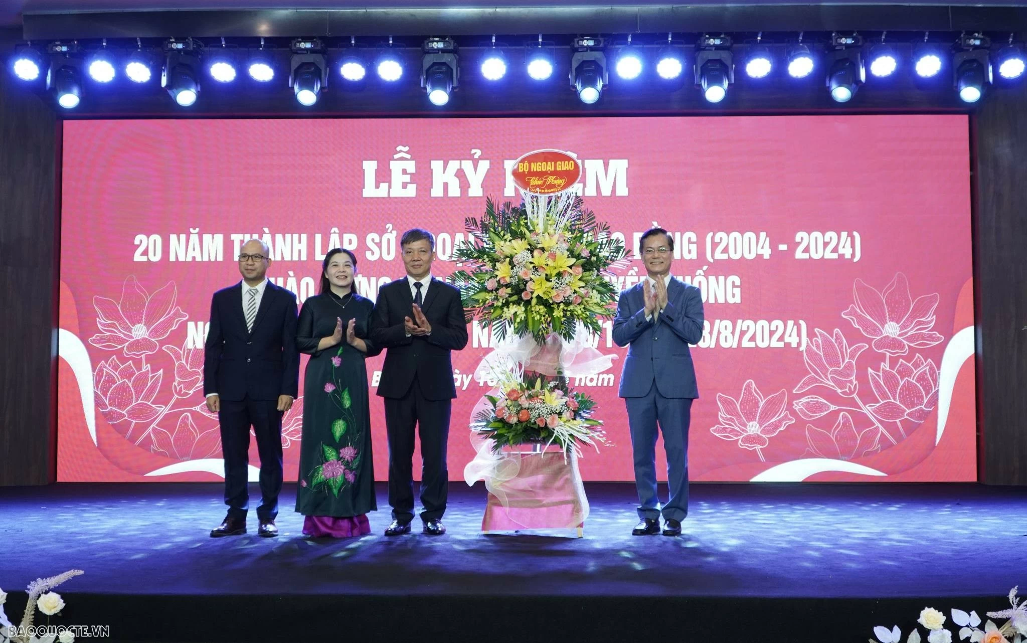 Sở Ngoại vụ tỉnh Cao Bằng kỷ niệm 20 năm thành lập, vinh dự nhận Bằng khen của Bộ trưởng Ngoại giao