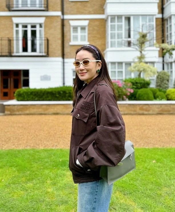 Gu thời trang của nữ thủ tướng trẻ nhất Thái Lan Gu thời trang của nữ thủ tướng trẻ nhất Thái Lan