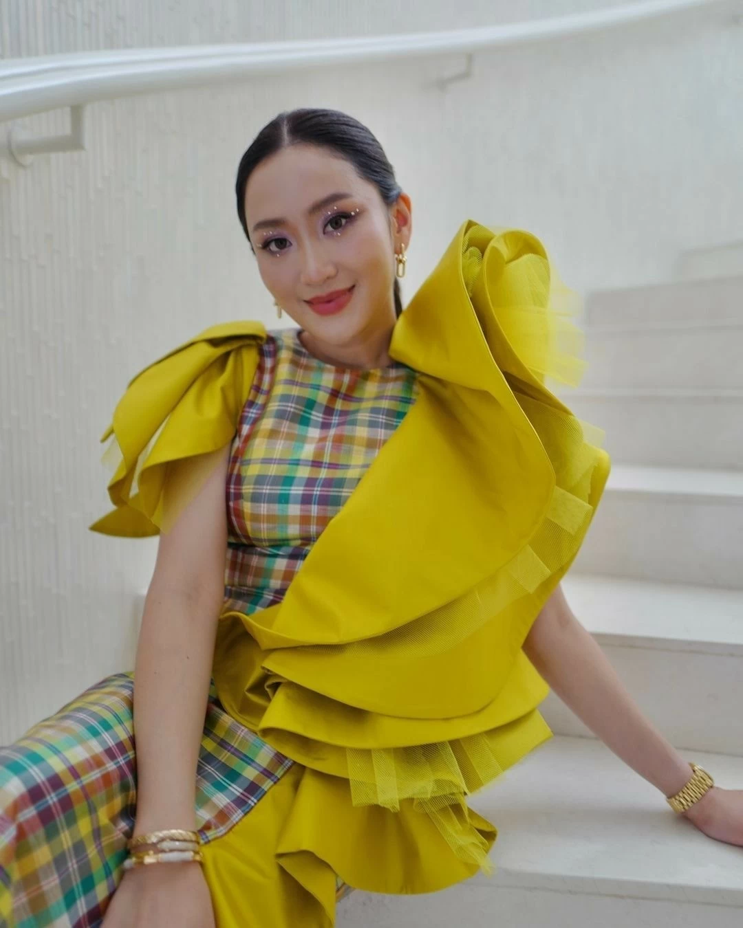 Gu thời trang của nữ thủ tướng trẻ nhất Thái Lan Gu thời trang của nữ thủ tướng trẻ nhất Thái Lan