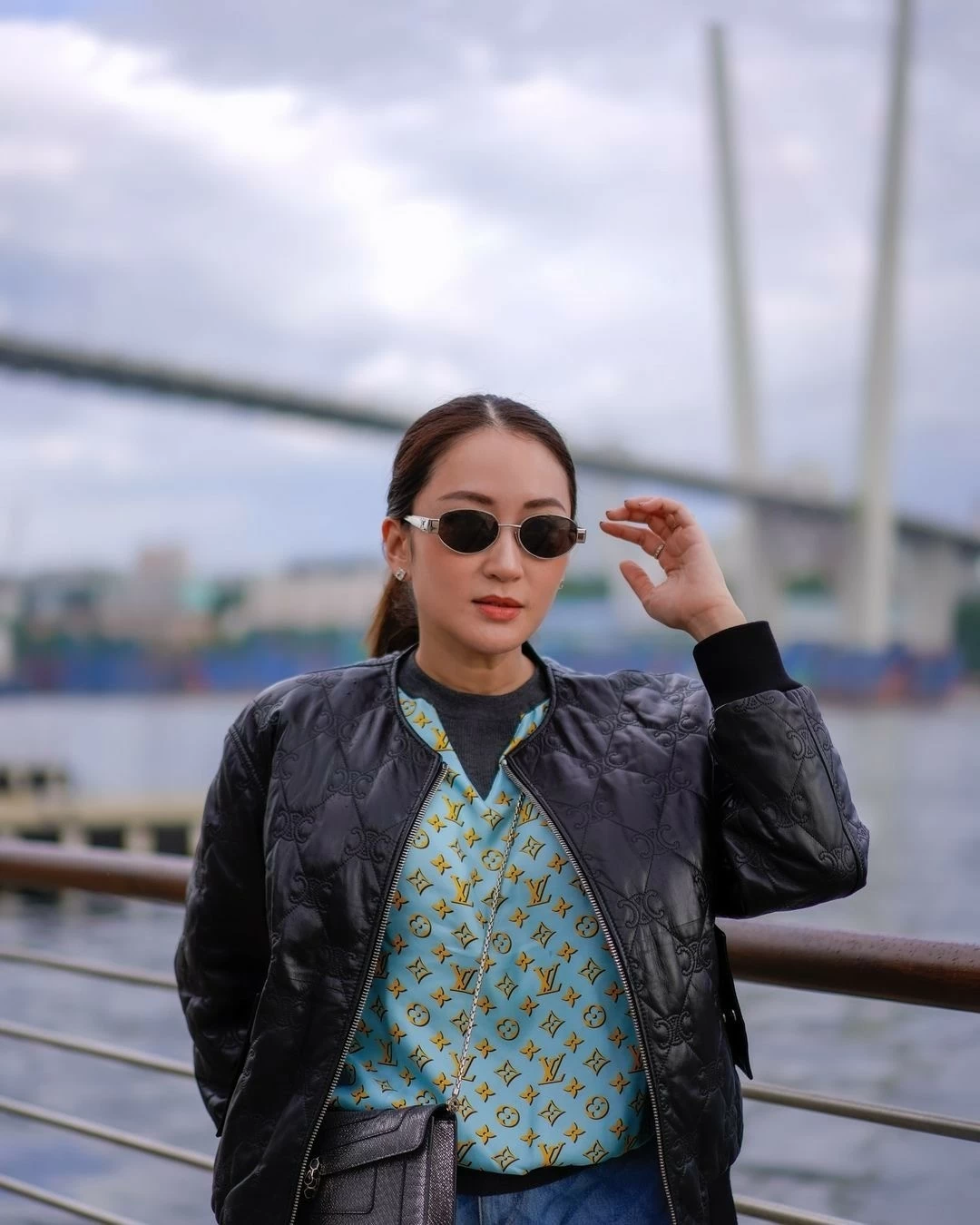 Gu thời trang của nữ thủ tướng trẻ nhất Thái Lan Gu thời trang của nữ thủ tướng trẻ nhất Thái Lan