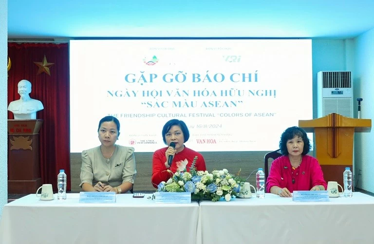 Ngày hội văn hóa hữu nghị 'Sắc màu ASEAN' sắp diễn ra tại Hoàng thành Thăng Long Ngày hội văn hóa hữu nghị 'Sắc màu ASEAN' sắp diễn ra tại Hoàng thành Thăng Long