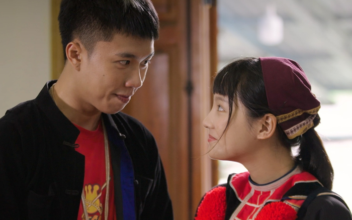 Nhan sắc trong veo của Thu Hà Ceri - 'nàng Pu' trong phim Đi giữa trời rực rỡ Nhan sắc trong veo của Thu Hà Ceri - 'nàng Pu' trong phim Đi giữa trời rực rỡ