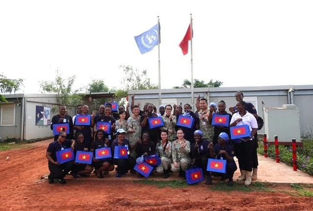 Bệnh viện dã chiến hưởng ứng Ngày truyền thống Công an nhân dân Việt Nam (19/8) Bệnh viện dã chiến hưởng ứng Ngày truyền thống Công an nhân dân Việt Nam (19/8)