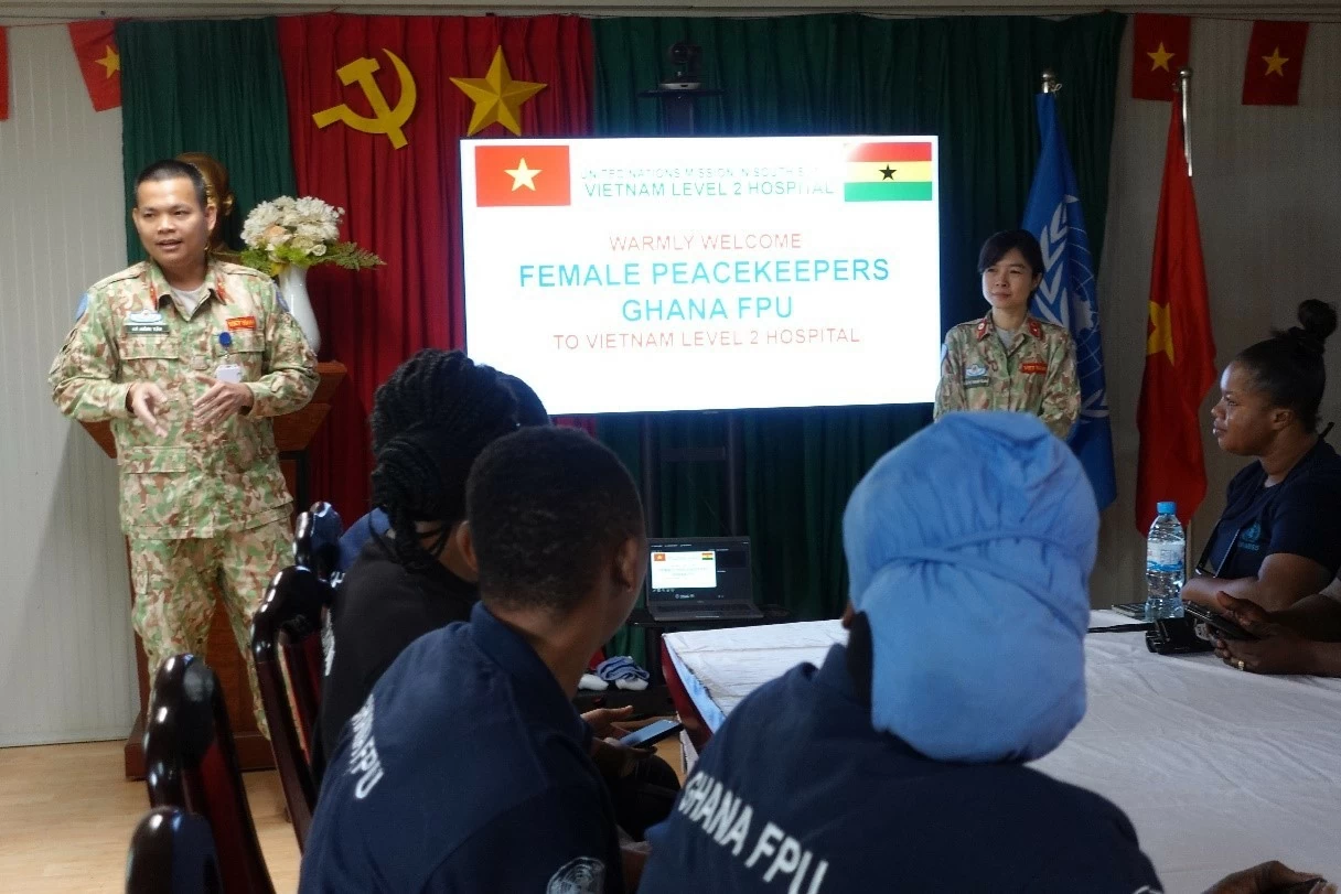 Bệnh viện dã chiến hưởng ứng Ngày truyền thống Công an nhân dân Việt Nam (19/8) Bệnh viện dã chiến hưởng ứng Ngày truyền thống Công an nhân dân Việt Nam (19/8)