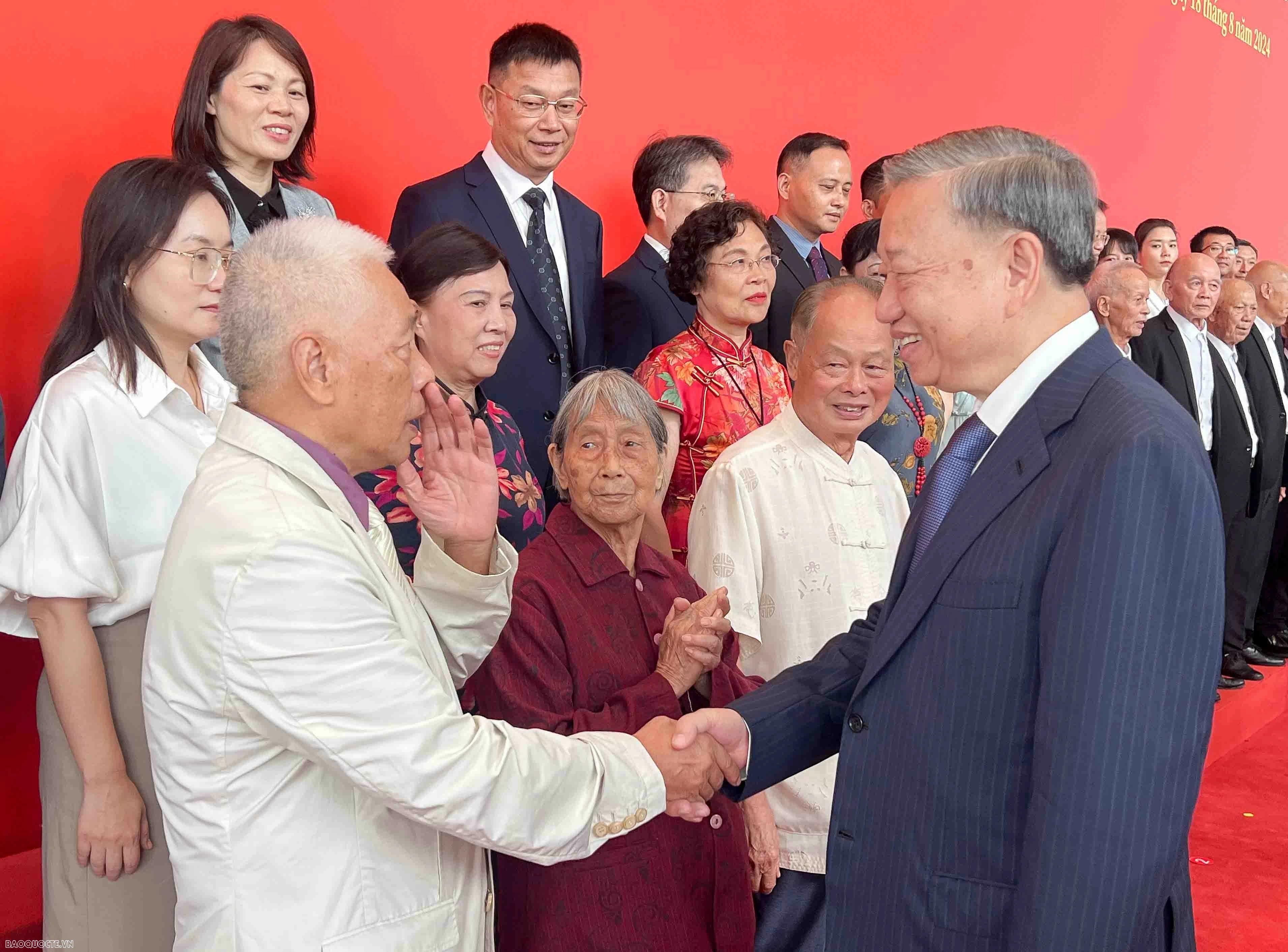 Gặp Tổng Bí thư, Chủ tịch nước Tô Lâm, các nhân sĩ Trung Quốc chia sẻ về kỷ niệm với Việt Nam Gặp Tổng Bí thư, Chủ tịch nước Tô Lâm, các nhân sĩ Trung Quốc chia sẻ về kỷ niệm với Việt Nam