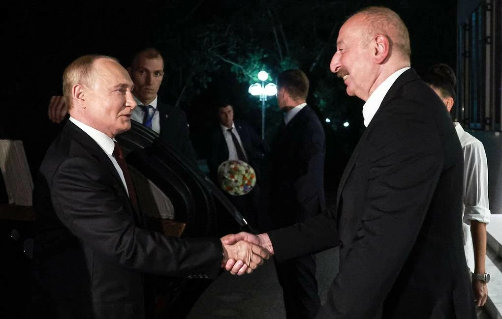 Tổng thống Nga công du Azerbaijan, Moscow hé lộ một ý định với Baku Tổng thống Nga công du Azerbaijan, Moscow hé lộ một ý định với Baku