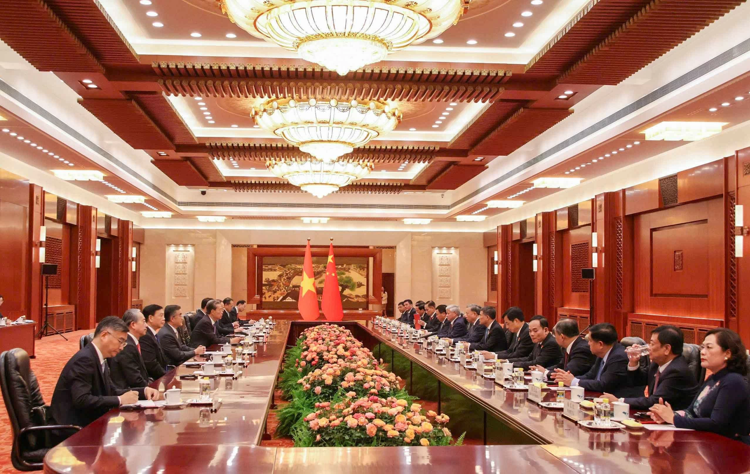 Tổng Bí thư, Chủ tịch nước Tô Lâm hội kiến Uỷ viên trưởng Uỷ ban Thường vụ Nhân đại toàn quốc Triệu Lạc Tế Tổng Bí thư, Chủ tịch nước Tô Lâm hội kiến Uỷ viên trưởng Uỷ ban Thường vụ Nhân đại toàn quốc Triệu Lạc Tế