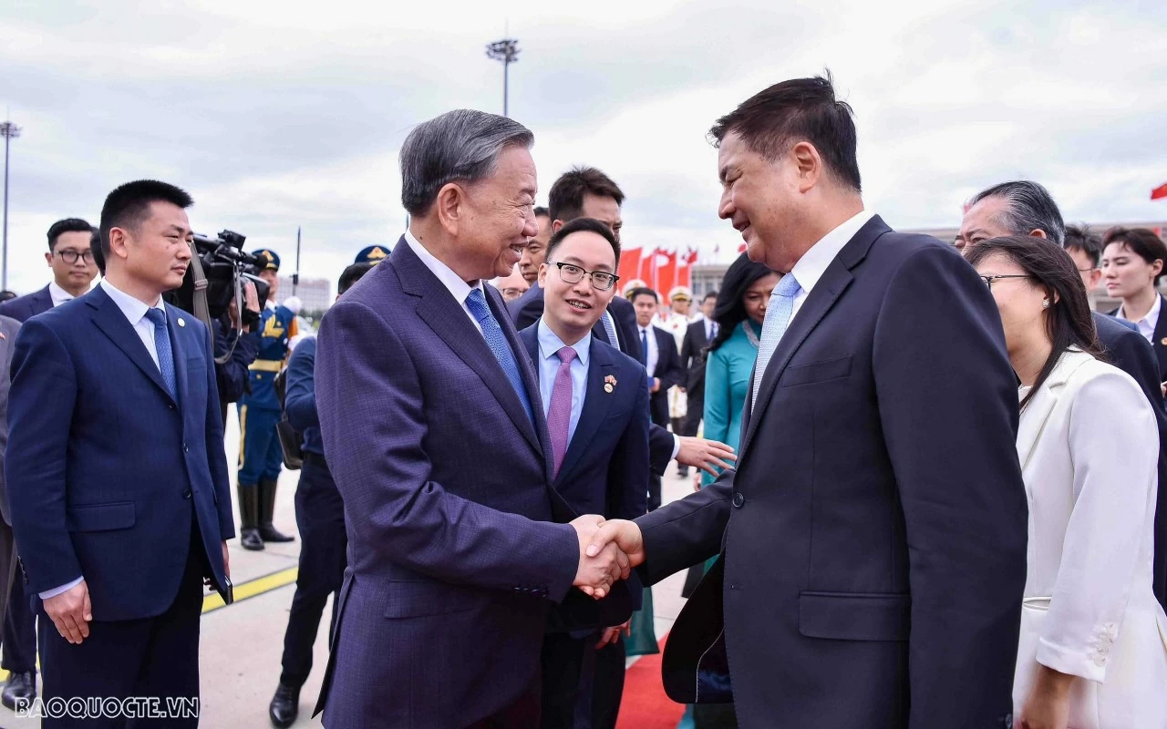 Tổng Bí thư, Chủ tịch nước Tô Lâm và Phu nhân rời Bắc Kinh, kết thúc tốt đẹp chuyến thăm Trung Quốc Tổng Bí thư, Chủ tịch nước Tô Lâm và Phu nhân rời Bắc Kinh, kết thúc tốt đẹp chuyến thăm Trung Quốc