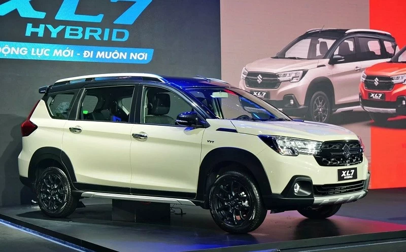 Suzuki XL7 Hybrid ra mắt khách hàng Việt, giá 599 triệu đồng Suzuki XL7 Hybrid ra mắt khách hàng Việt, giá 599 triệu đồng