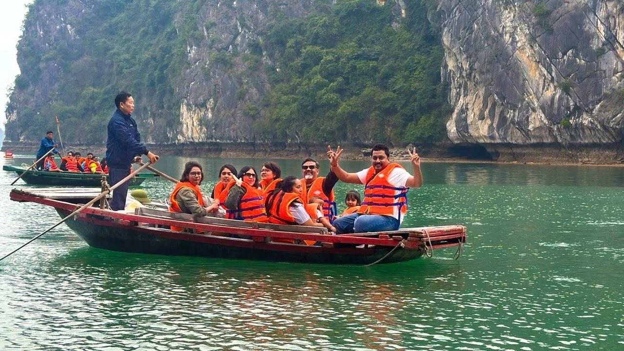 Đoàn du khách Ấn Độ đến Việt Nam. (Nguồn: Vietravel) Đoàn du khách Ấn Độ đến Việt Nam. (Nguồn: Vietravel)