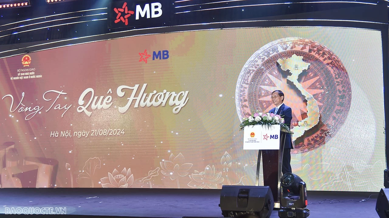 Khát vọng xây dựng cộng đồng kiều bào vững mạnh và đoàn kết, xây dựng đất nước phồn vinh Khát vọng xây dựng cộng đồng kiều bào vững mạnh và đoàn kết, xây dựng đất nước phồn vinh