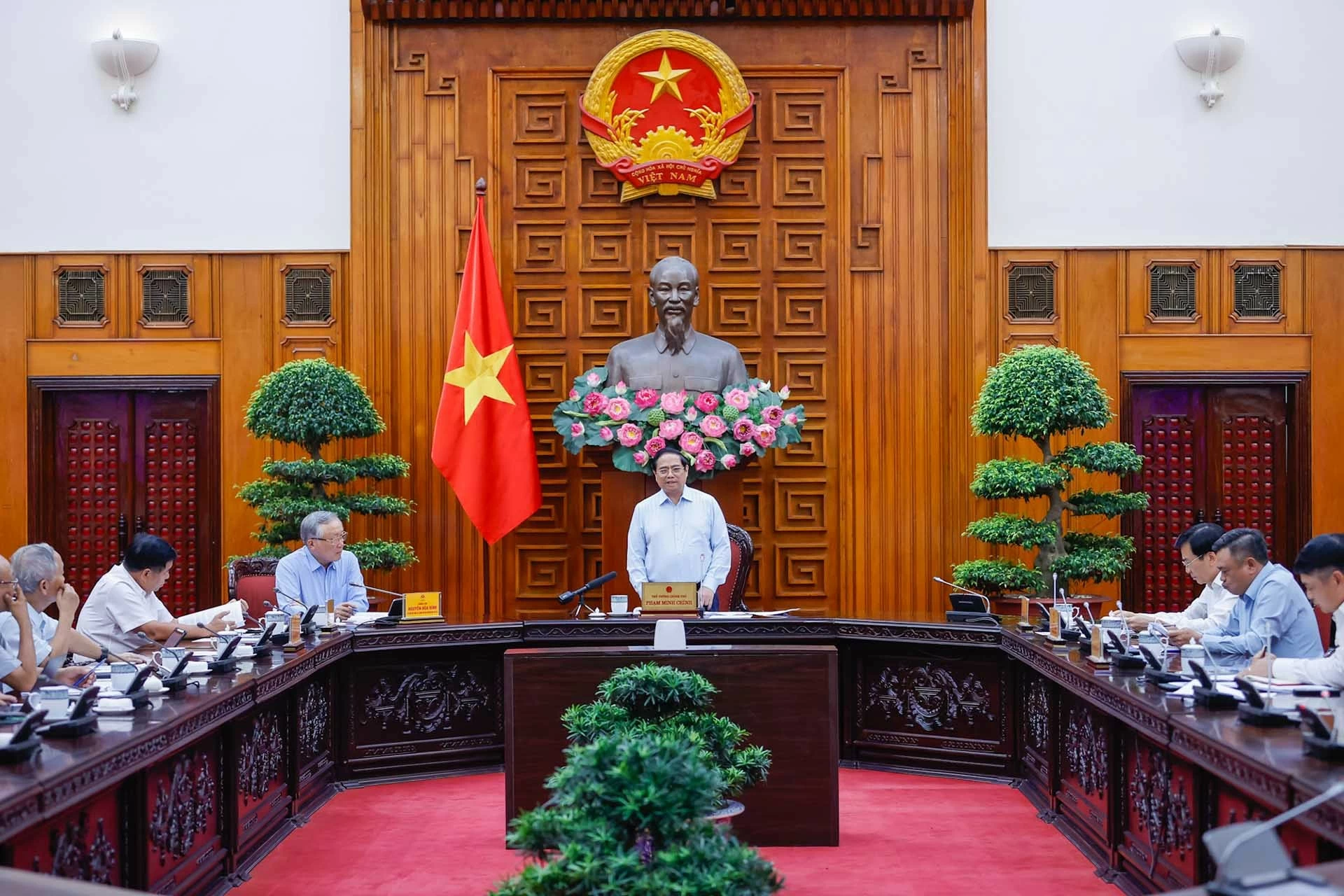 Thủ tướng Phạm Minh Chính chủ trì cuộc họp Thường trực Tiểu ban Kinh tế-xã hội Đại hội XIV của Đảng Thủ tướng Phạm Minh Chính chủ trì cuộc họp Thường trực Tiểu ban Kinh tế-xã hội Đại hội XIV của Đảng