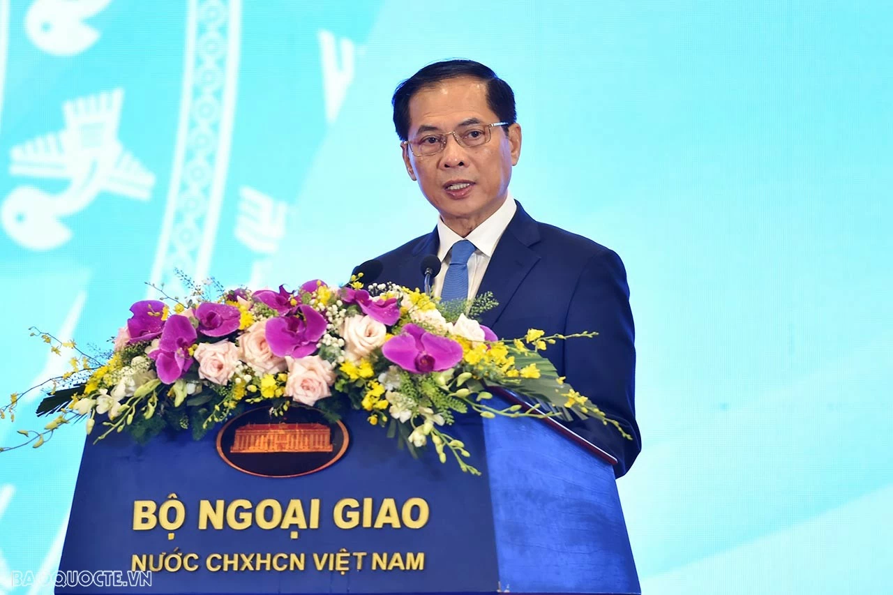 Khai mạc Hội nghị người Việt Nam ở nước ngoài toàn thế giới lần thứ 4 và Diễn đàn Trí thức, chuyên gia Việt Nam ở nước ngoài Khai mạc Hội nghị người Việt Nam ở nước ngoài toàn thế giới lần thứ 4 và Diễn đàn Trí thức, chuyên gia Việt Nam ở nước ngoài