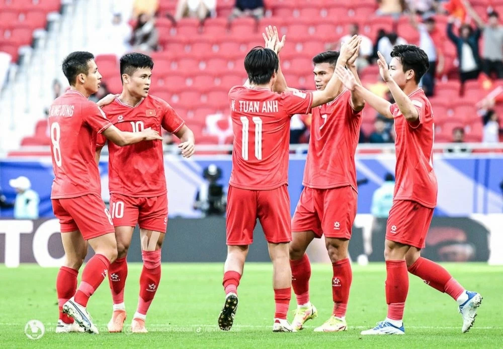 FIFA Days tháng 9/2024: Trung vệ Quế Ngọc Hải trở lại tập trung đội tuyển Việt Nam FIFA Days tháng 9/2024: Trung vệ Quế Ngọc Hải trở lại tập trung đội tuyển Việt Nam