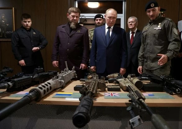 Xung đột Nga-Ukraine và dự báo về đột biến mang tính bước ngoặt Xung đột Nga-Ukraine và dự báo về đột biến mang tính bước ngoặt