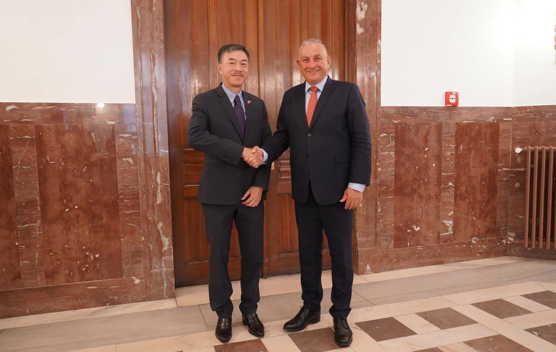 Việt Nam là đối tác và thị trường quan trọng hàng đầu tại khu vực Đông Nam Á của Cộng hoà Czech Việt Nam là đối tác và thị trường quan trọng hàng đầu tại khu vực Đông Nam Á của Cộng hoà Czech