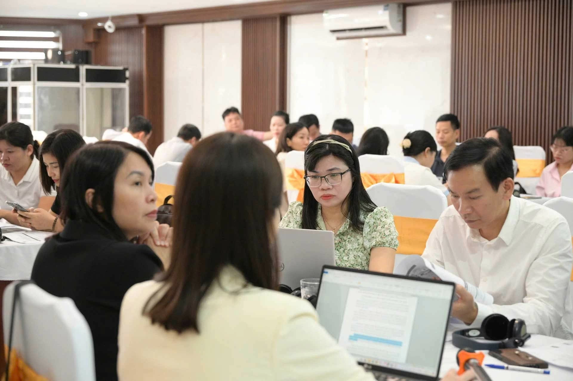 Bộ Ngoại giao tổ chức Hội thảo tập huấn về quản lý và phân tích dữ liệu Bộ Ngoại giao tổ chức Hội thảo tập huấn về quản lý và phân tích dữ liệu