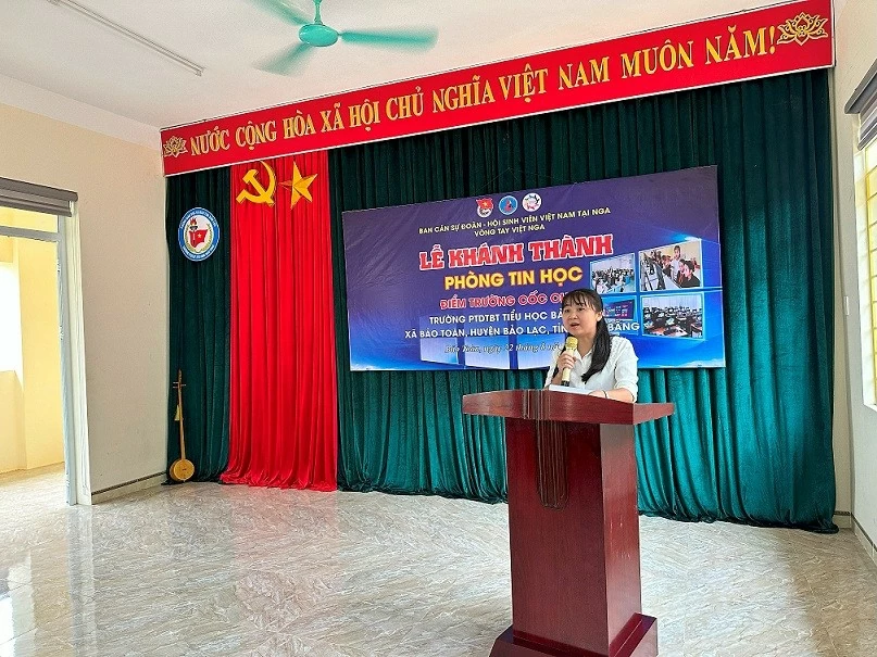 Sinh viên Việt Nam tại Nga hỗ trợ giáo dục cho trẻ em vùng cao Sinh viên Việt Nam tại Nga hỗ trợ giáo dục cho trẻ em vùng cao