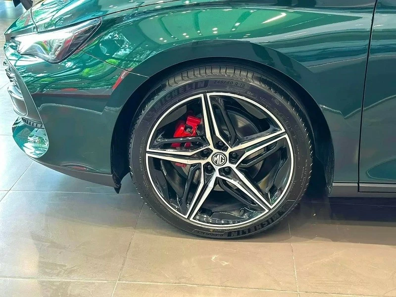 Đại lý báo giá xe MG7 bản cao cấp nhất tới 950 triệu đồng Đại lý báo giá xe MG7 bản cao cấp nhất tới 950 triệu đồng