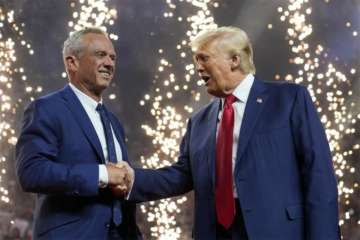 Bầu cử Mỹ: Cựu Tổng thống Trump bất ngờ có thêm hậu thuẫn Bầu cử Mỹ: Cựu Tổng thống Trump bất ngờ có thêm hậu thuẫn