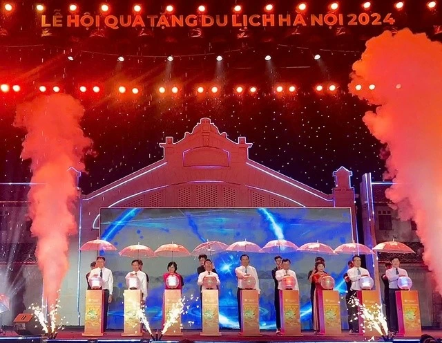 Khai mạc Lễ hội Quà tặng Du lịch Hà Nội 2024 Khai mạc Lễ hội Quà tặng Du lịch Hà Nội 2024