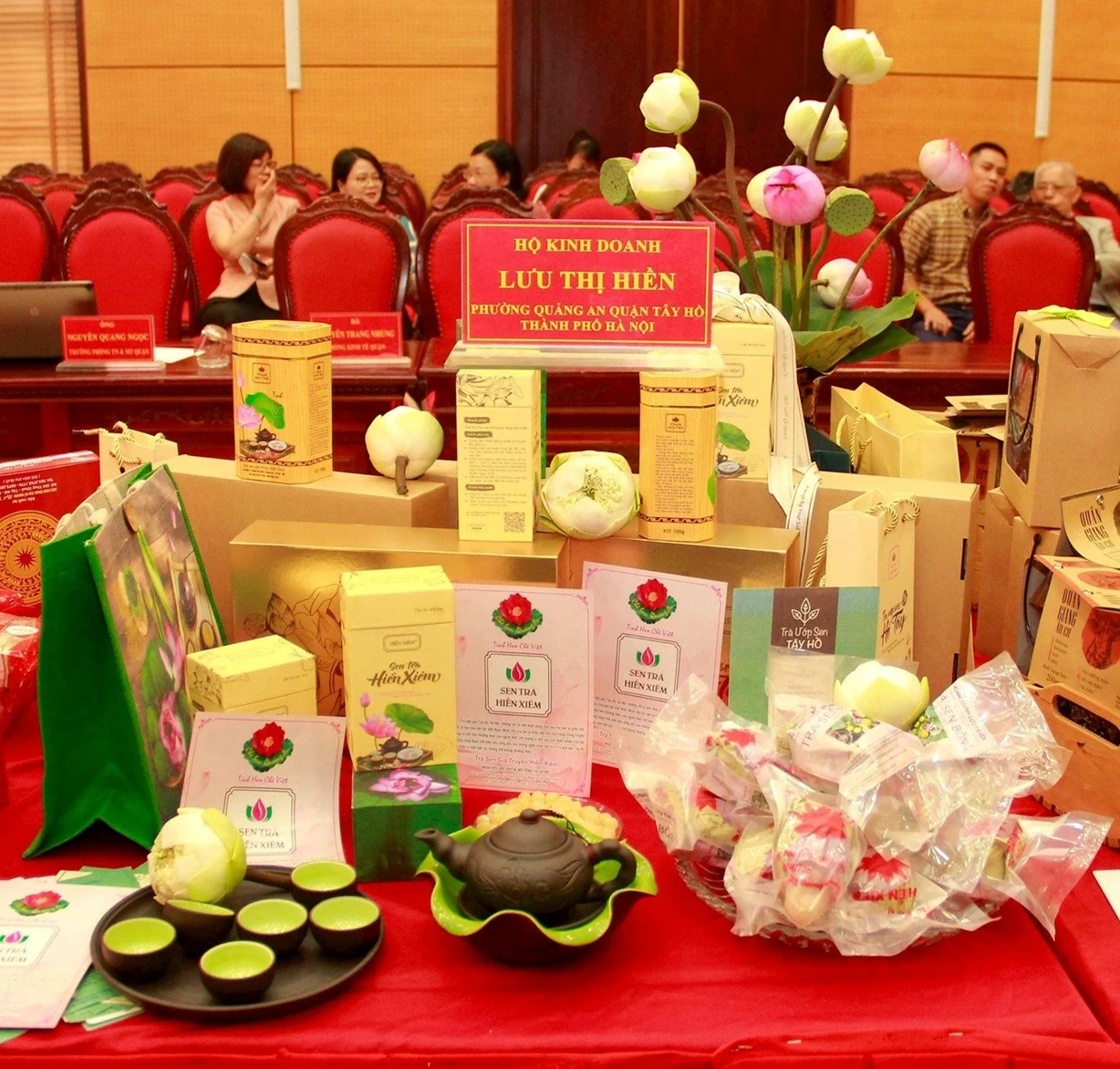 Trà sen Tây Hồ. (Ảnh: Chí An)