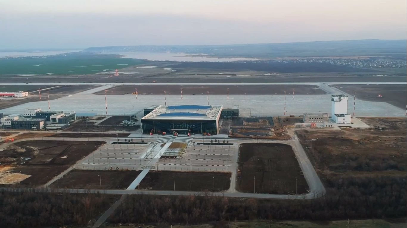 Xung đột Ukraine: Hàng loạt vụ nổ ở Kiev, sân bay của Nga bị tấn công UAV, Pakistan khẳng định lập trường 'không chọn phe' Xung đột Ukraine: Hàng loạt vụ nổ ở Kiev, sân bay của Nga bị tấn công UAV, Pakistan khẳng định lập trường 'không chọn phe'
