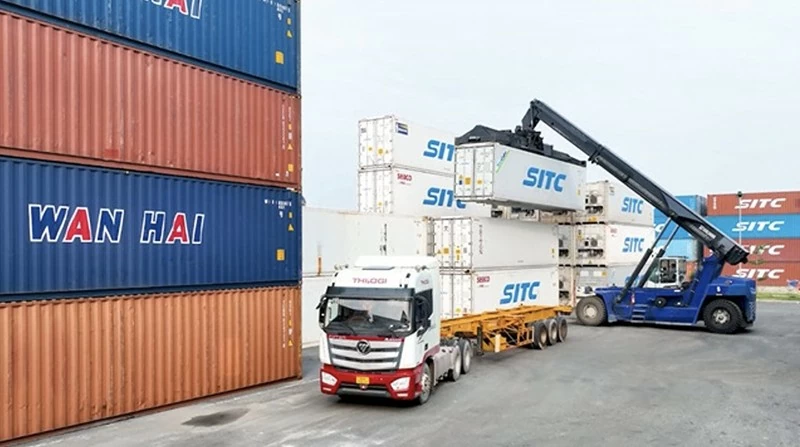 Hệ thống bãi container lạnh tại cảng Chu Lai với sức chứa 1.000 container và sẵn sàng xuất khẩu nông sản cho khách hàng với chi phí tối ưu Hệ thống bãi container lạnh tại cảng Chu Lai với sức chứa 1.000 container và sẵn sàng xuất khẩu nông sản cho khách hàng với chi phí tối ưu