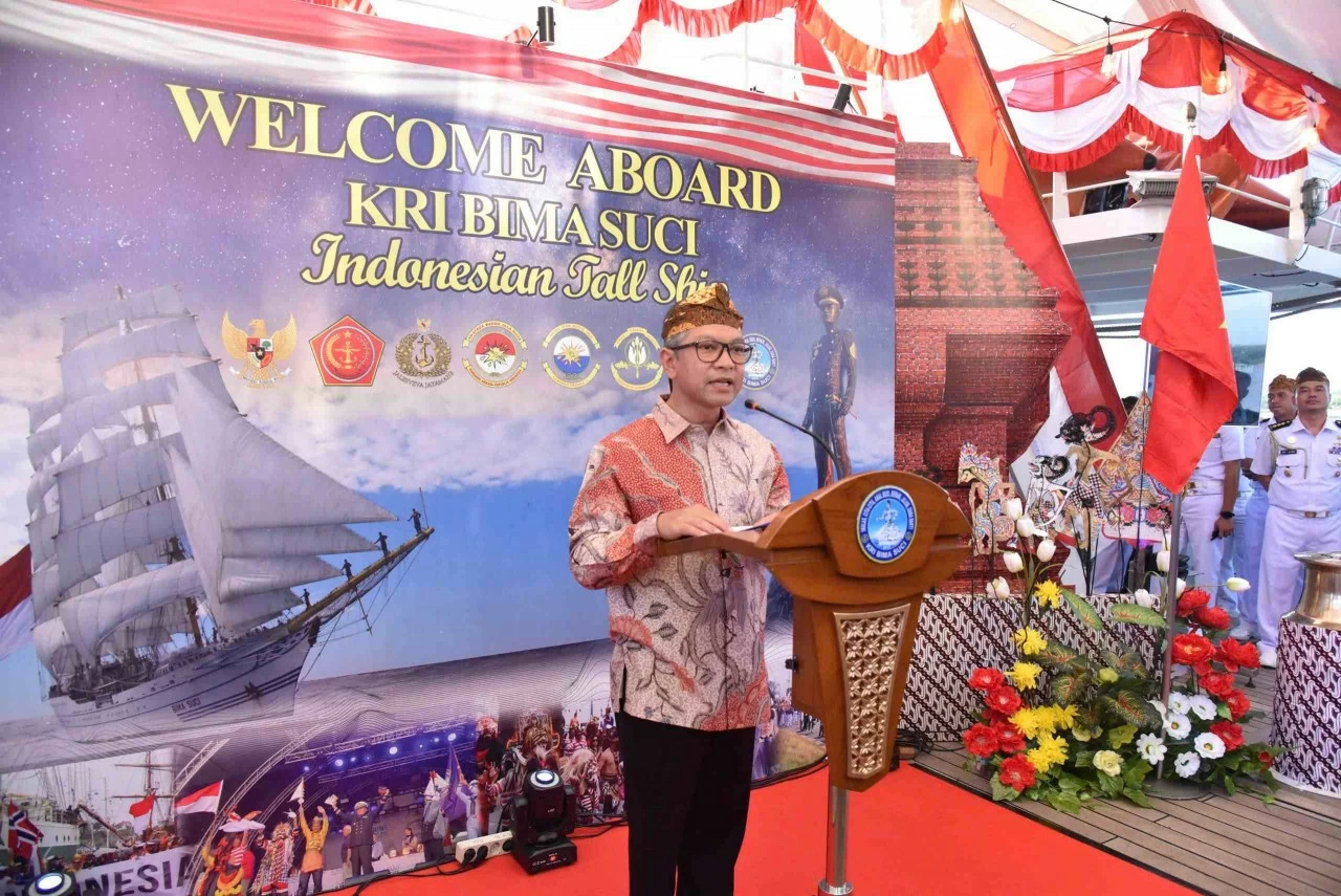 'Cánh buồm văn hóa' mang sứ mệnh lớn lao của Hải quân Indonesia 'Cánh buồm văn hóa' mang sứ mệnh lớn lao của Hải quân Indonesia