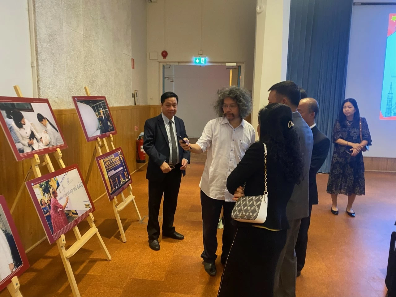 Sôi động hoạt động kỷ niệm Quốc khánh và 55 năm thiết lập quan hệ ngoại giao Việt Nam - Thụy Điển Sôi động hoạt động kỷ niệm Quốc khánh và 55 năm thiết lập quan hệ ngoại giao Việt Nam - Thụy Điển