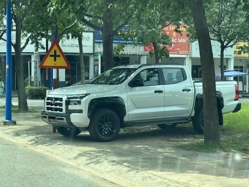 Đại lý nhận cọc xe bán tải Mitsubishi Triton 2024 Đại lý nhận cọc xe bán tải Mitsubishi Triton 2024