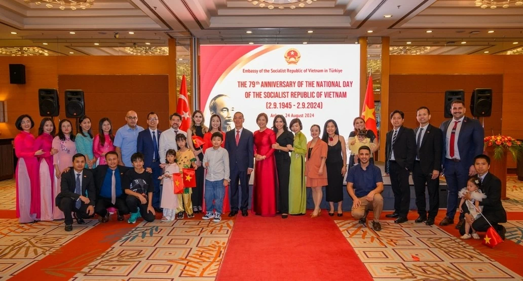 Đại sứ quán Việt Nam tại Thổ Nhĩ Kỳ tổ chức lễ kỷ niệm 79 năm Quốc khánh Đại sứ quán Việt Nam tại Thổ Nhĩ Kỳ tổ chức lễ kỷ niệm 79 năm Quốc khánh