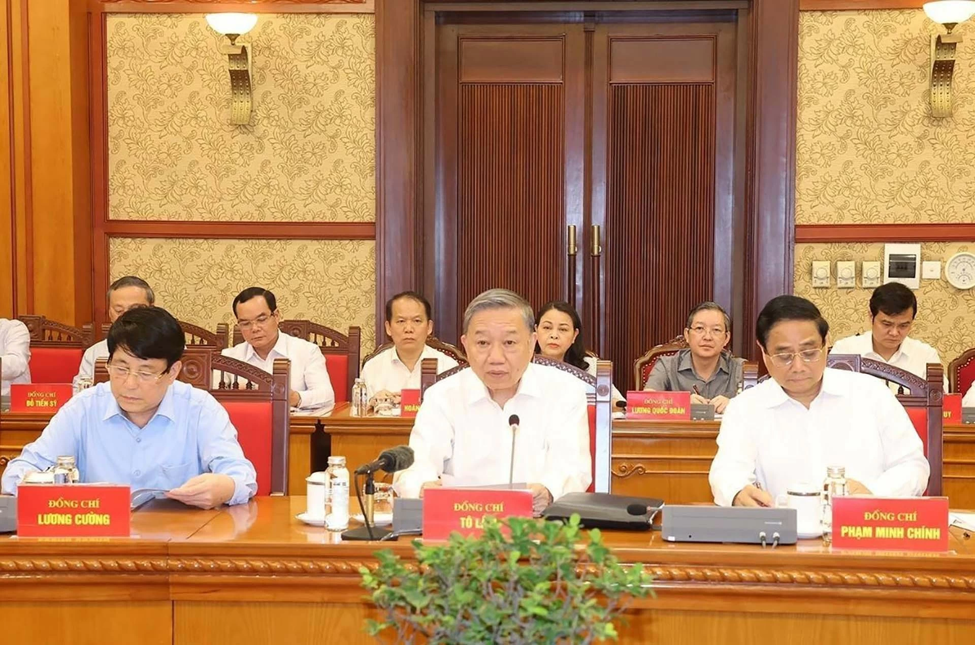 Tổng Bí thư, Chủ tịch nước Tô Lâm chủ trì cuộc họp Tiểu ban Văn kiện Đại hội XIV của Đảng Tổng Bí thư, Chủ tịch nước Tô Lâm chủ trì cuộc họp Tiểu ban Văn kiện Đại hội XIV của Đảng