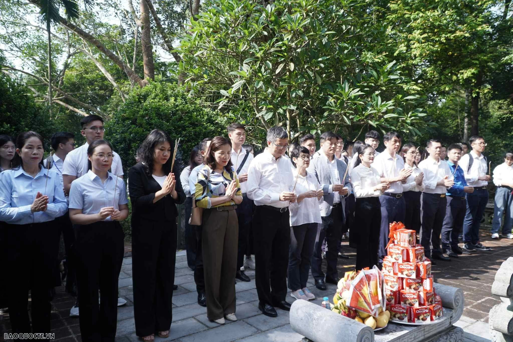 Địa chỉ đỏ của các cán bộ Ngoại giao Địa chỉ đỏ của các cán bộ Ngoại giao