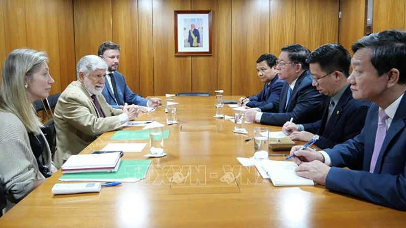 Thúc đẩy quan hệ Việt Nam-Brazil phát triển lên tầm cao mới Thúc đẩy quan hệ Việt Nam-Brazil phát triển lên tầm cao mới