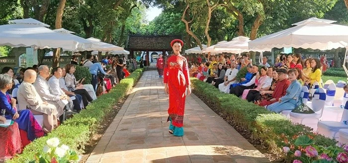 Sắp diễn ra Lễ hội Áo dài du lịch Hà Nội 2024 Sắp diễn ra Lễ hội Áo dài du lịch Hà Nội 2024