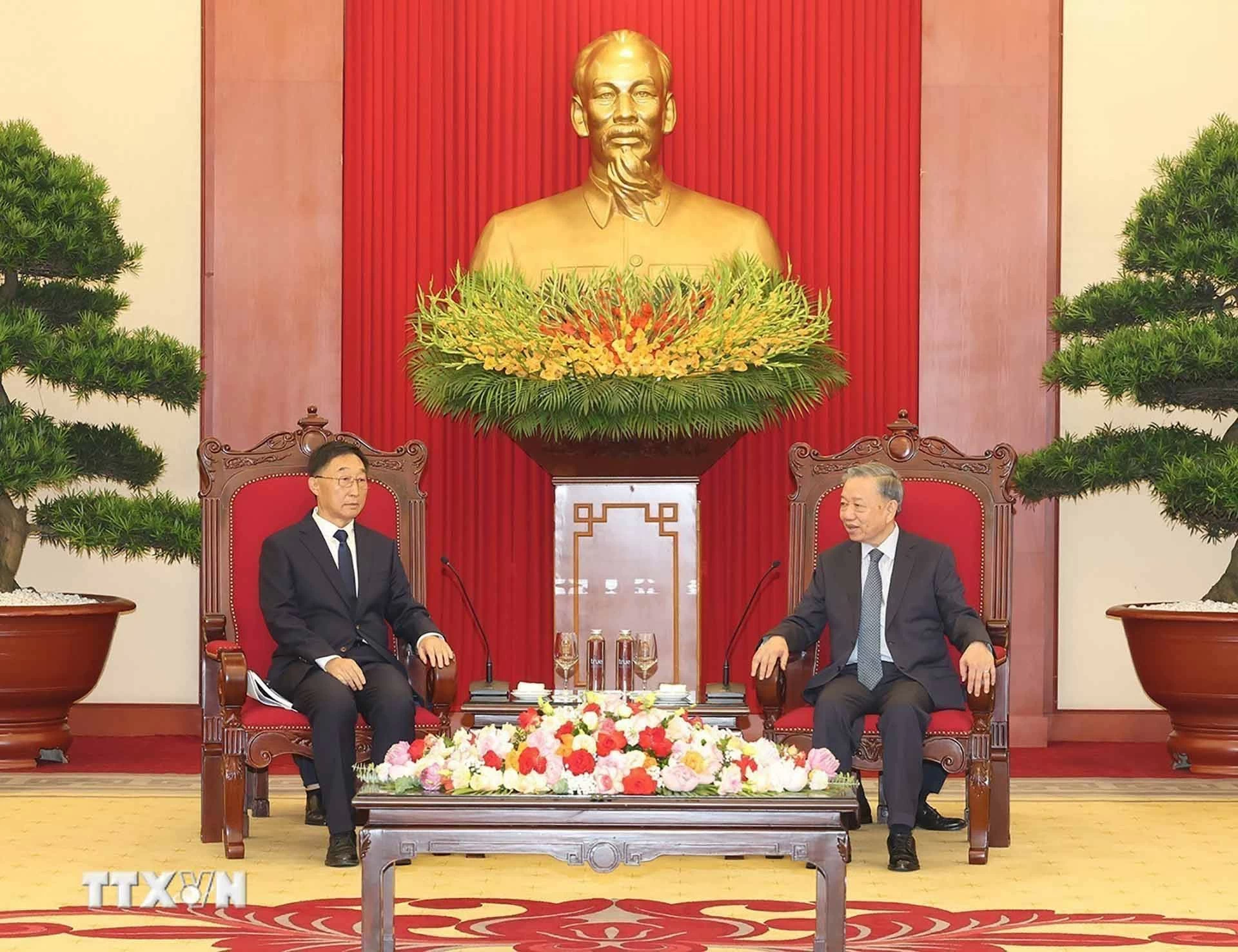 Tổng Bí thư, Chủ tịch nước Tô Lâm tiếp Bí thư Khu ủy Quảng Tây, Trung Quốc Tổng Bí thư, Chủ tịch nước Tô Lâm tiếp Bí thư Khu ủy Quảng Tây, Trung Quốc
