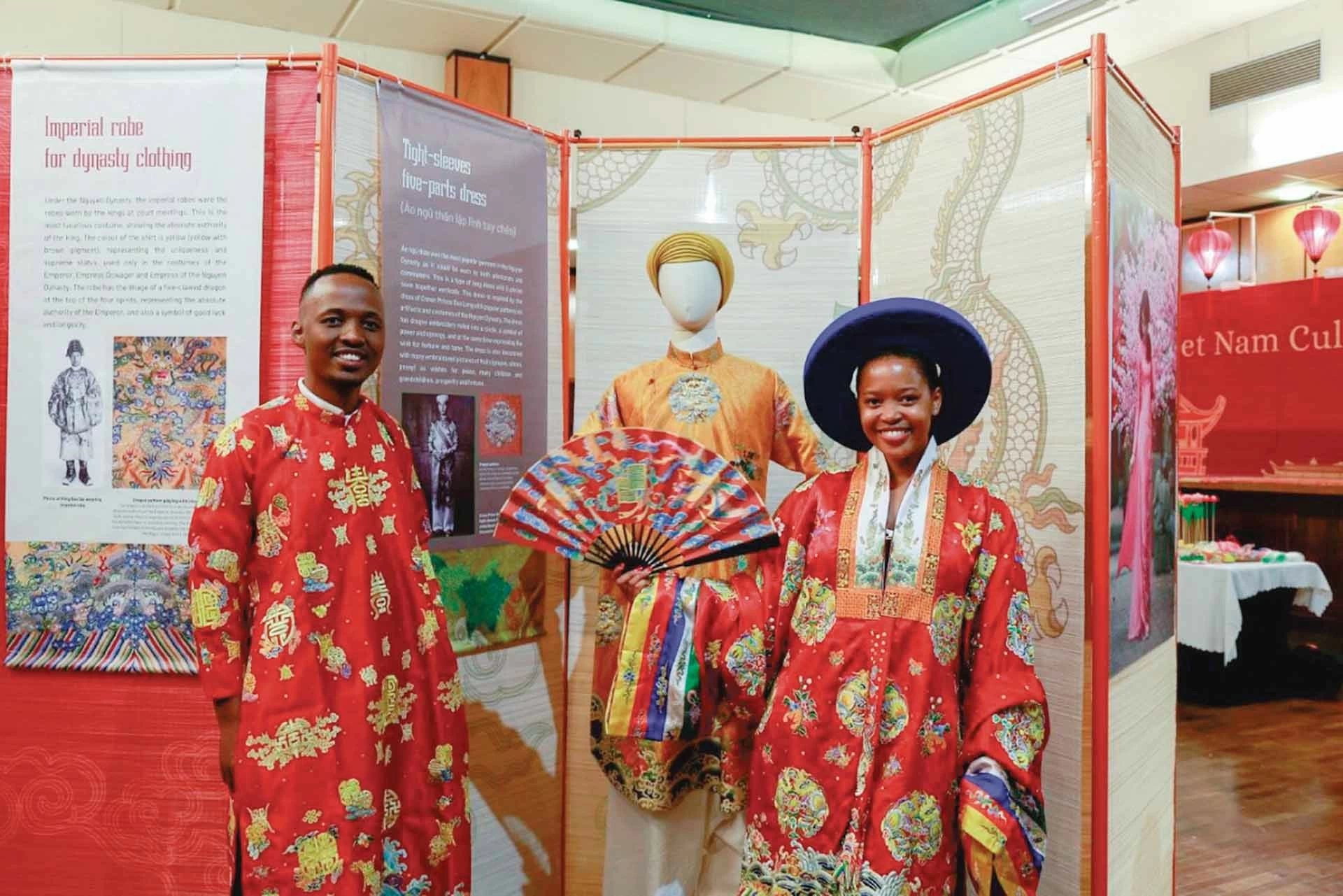 Công tác ngoại giao văn hóa: Kinh nghiệm quý ở địa bàn Công tác ngoại giao văn hóa: Kinh nghiệm quý ở địa bàn