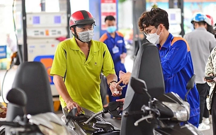 Giá xăng dầu hôm nay 29/8: Thế giới trượt dốc dài; trong nước có thể về mức thấp nhất trong năm nay Giá xăng dầu hôm nay 29/8: Thế giới trượt dốc dài; trong nước có thể về mức thấp nhất trong năm nay