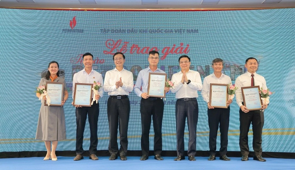 Lan tỏa và phát triển Văn hóa PetroVietnam đến với cộng đồng và xã hội Lan tỏa và phát triển Văn hóa PetroVietnam đến với cộng đồng và xã hội